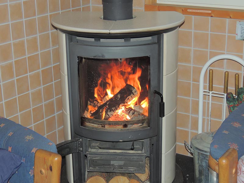 Gemütlicher Abend am Feuer